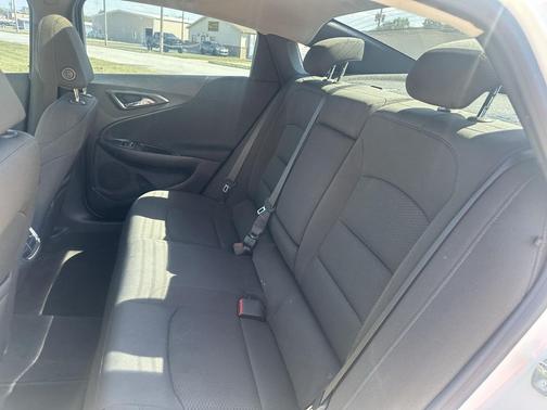 2016 Chevrolet Malibu 1LT