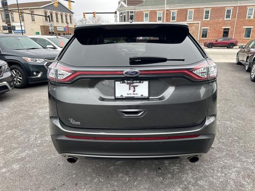 2016 Ford Edge Titanium