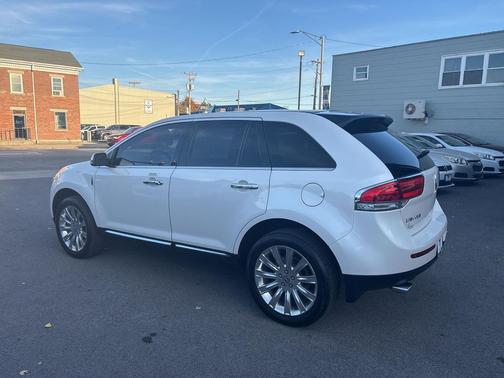 2014 Lincoln MKX Base