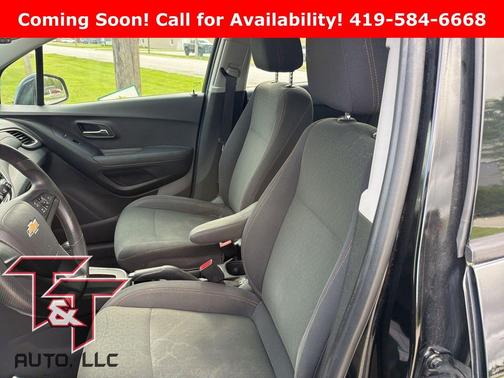 Mosaic Black Metallic 2018 Chevrolet Trax LS