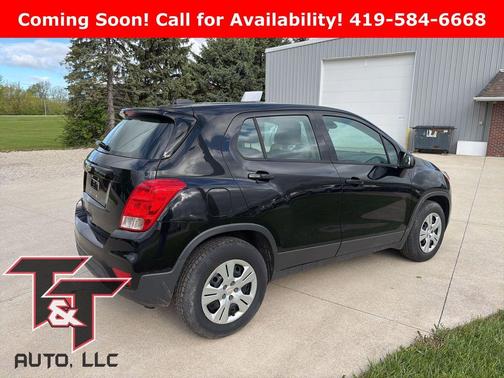 Mosaic Black Metallic 2018 Chevrolet Trax LS