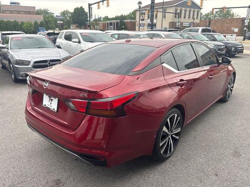 Scarlet Ember Tintcoat 2019 Nissan Altima 2.5 SR