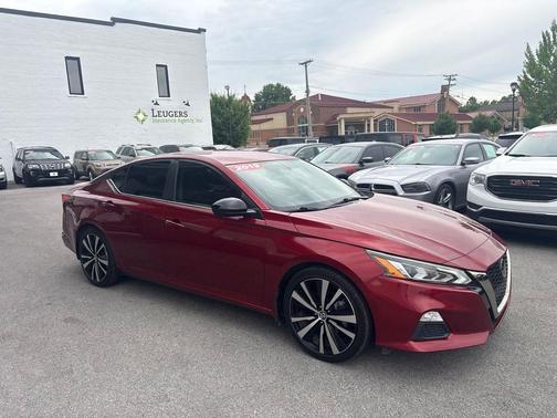 Scarlet Ember Tintcoat 2019 Nissan Altima 2.5 SR