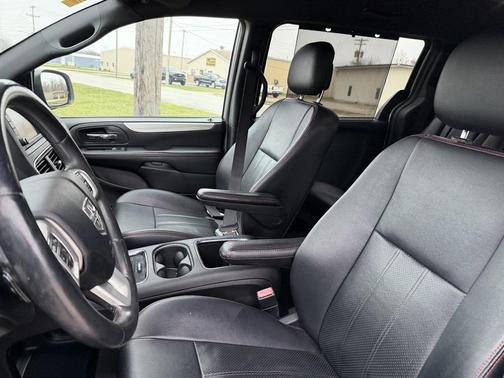 2015 Dodge Grand Caravan R/T