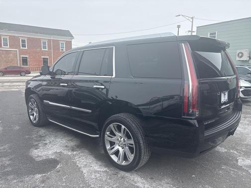 2016 Cadillac Escalade Luxury