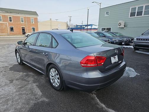 2015 Volkswagen Passat 1.8T S