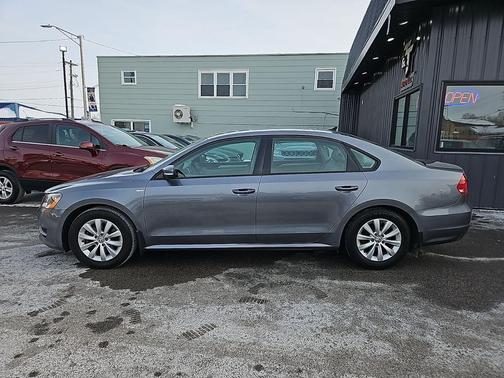 2015 Volkswagen Passat 1.8T S