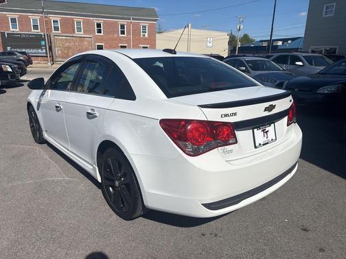 Summit White 2015 Chevrolet Cruze LTZ