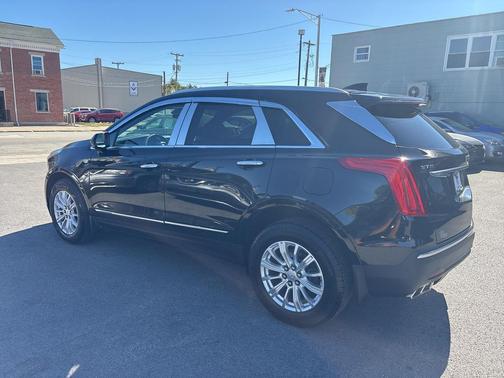 2017 Cadillac XT5 Base