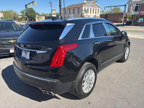 2017 Cadillac XT5 Base