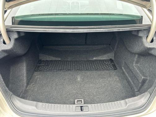 Champagne Silver Metallic 2013 Chevrolet Malibu 1LT