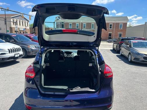 Kona Blue Metallic 2017 Ford Focus SEL