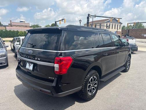 Black 2022 Ford Expedition Max XLT