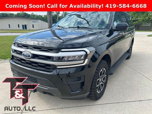 Black 2022 Ford Expedition Max XLT