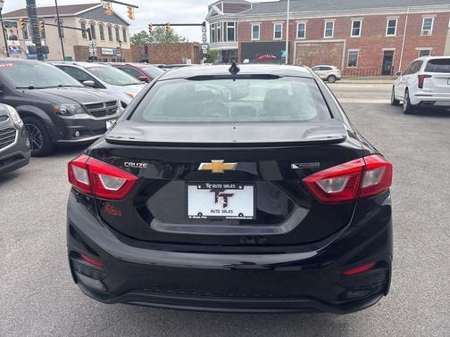 Mosaic Black Metallic 2018 Chevrolet Cruze Premier