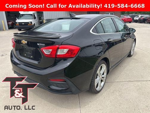 Mosaic Black Metallic 2018 Chevrolet Cruze Premier