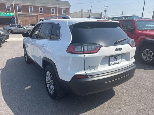 Bright White Clearcoat 2019 Jeep Cherokee Latitude Plus