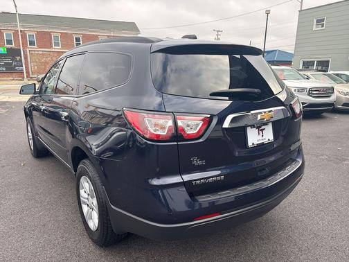 2017 Chevrolet Traverse LS