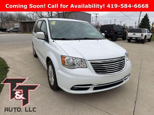 2016 Chrysler Town & Country Touring