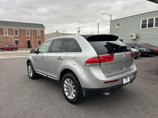 2014 Lincoln MKX Base