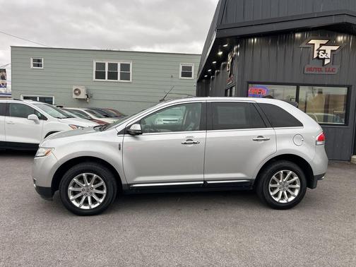 2014 Lincoln MKX Base