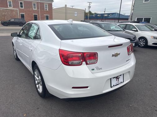 2015 Chevrolet Malibu 1LT
