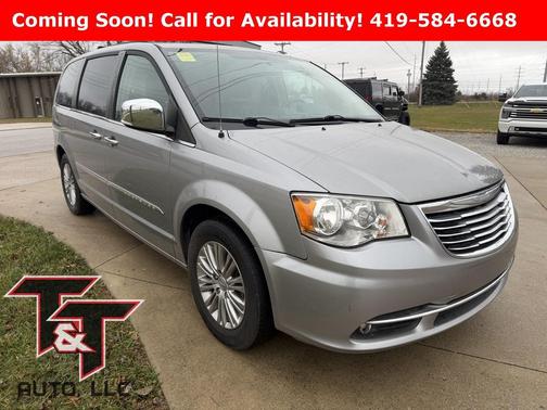 2016 Chrysler Town & Country Touring-L