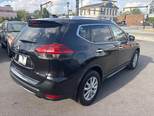 2017 Nissan Rogue SV