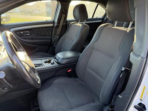 2017 Ford Taurus SEL