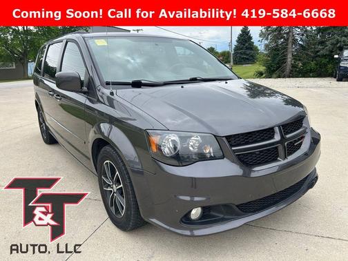 Granite Crystal Metallic Clearcoat 2017 Dodge Grand Caravan GT