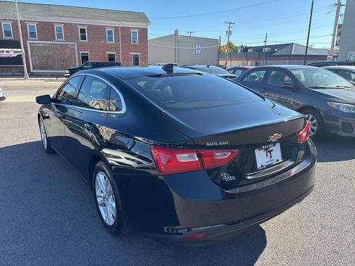 2016 Chevrolet Malibu 1LT