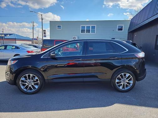 2017 Ford Edge Titanium