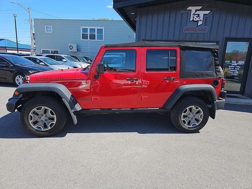 Flame Red Clearcoat 2014 Jeep Wrangler Unlimited Rubicon