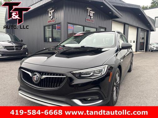Ebony Twilight Metallic 2019 Buick Regal TourX Essence
