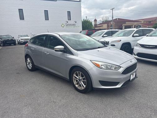 Ingot Silver 2015 Ford Focus SE