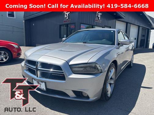 Billet Silver Metallic Clearcoat 2013 Dodge Charger SXT