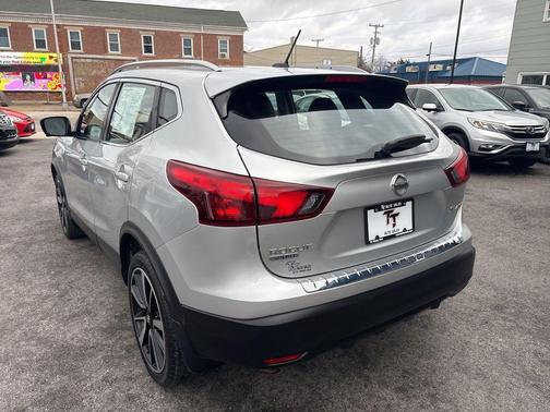2017 Nissan Rogue Sport SL