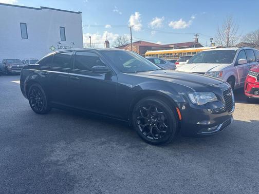 2019 Chrysler 300 S