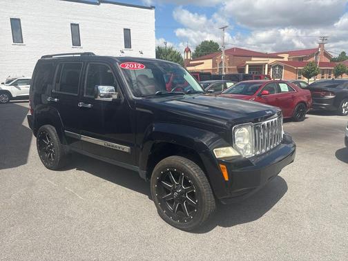 Brilliant Black Crystal Pearlcoat 2012 Jeep Liberty Sport