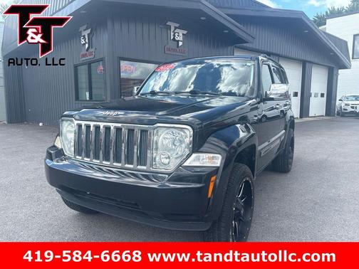 Brilliant Black Crystal Pearlcoat 2012 Jeep Liberty Sport