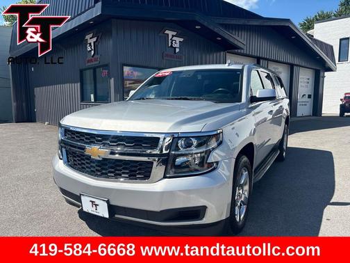 Silver Ice Metallic 2016 Chevrolet Suburban LT