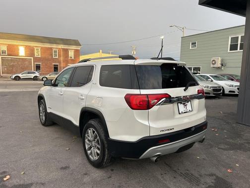 2018 GMC Acadia SLE-2