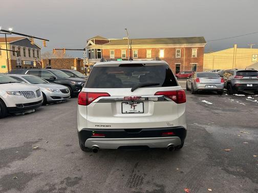 2018 GMC Acadia SLE-2