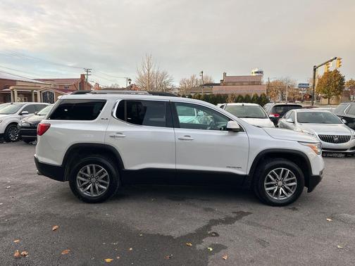 2018 GMC Acadia SLE-2