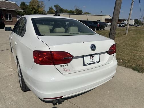 2014 Volkswagen Jetta Auto SE