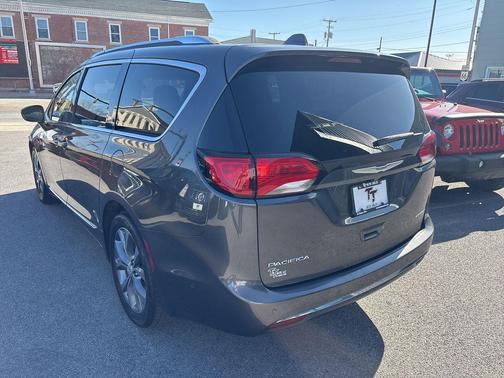 2018 Chrysler Pacifica Limited