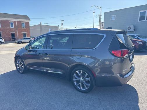 2018 Chrysler Pacifica Limited