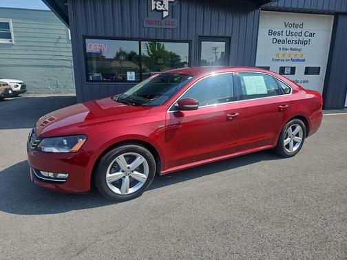 Fortana Red 2015 Volkswagen Passat 1.8T Limited Edition