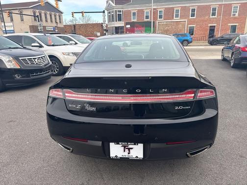 2016 Lincoln MKZ Base