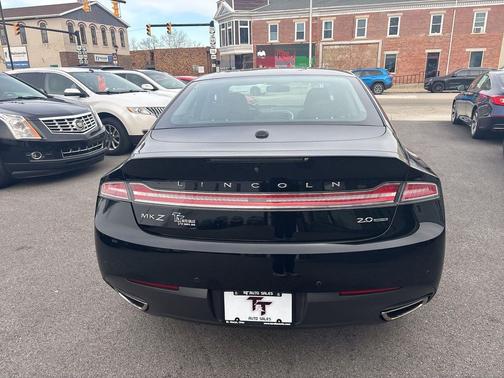 2016 Lincoln MKZ Base